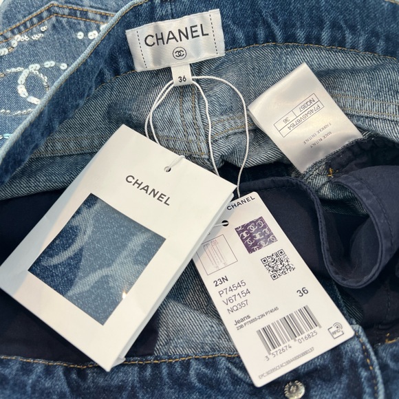 CHANEL 23N CC DARK BLUE SILVER SEQUINS BOOT CUT JEANS SIZE FR 36 / US 4 NWTS! - Picture 16 of 17